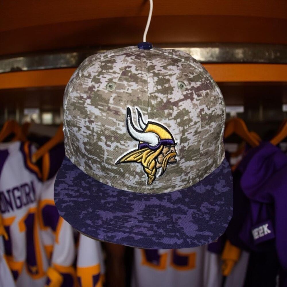 New Era MN Vikings Salute the Soldiers Fitted Cap 7 3/8